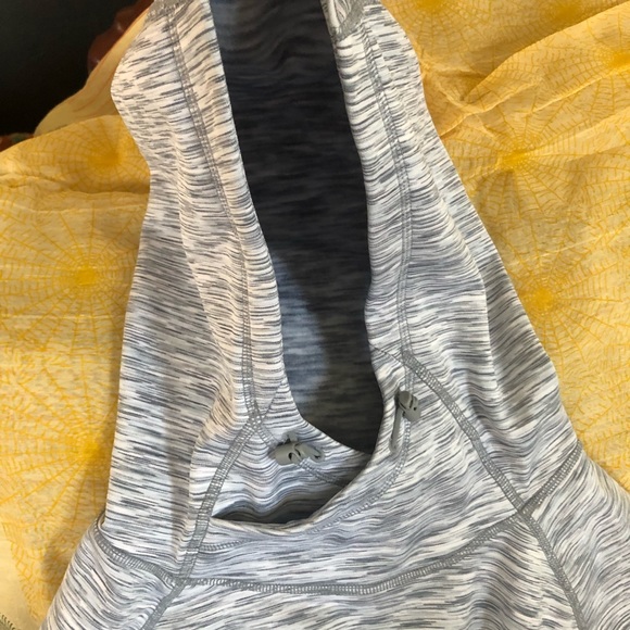 Sweatshirt - Picture 2 of 4